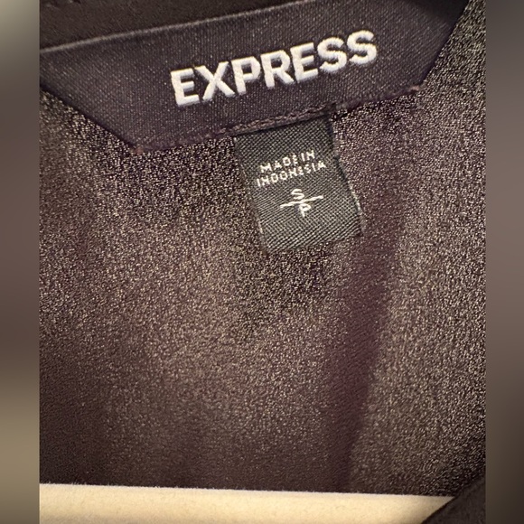 Express Women’s Black Sheer Top - Picture 6 of 6